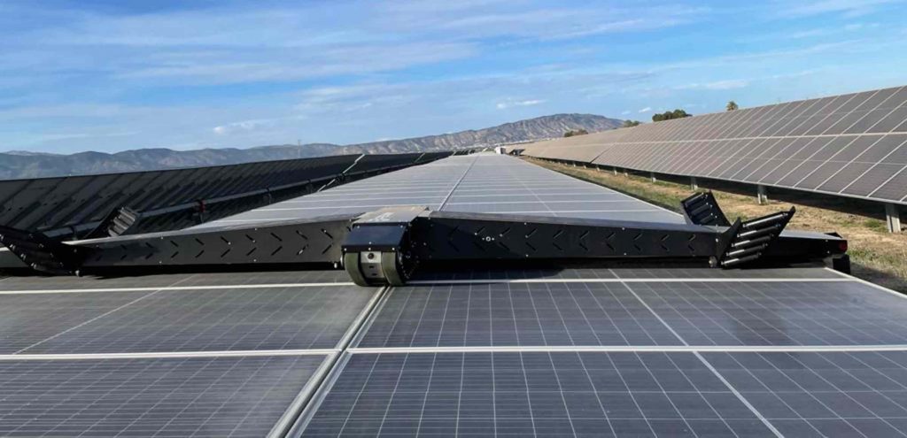 Greentech-Solar-Panel-Reinigung-Enel-Roboter-Reiwa-s